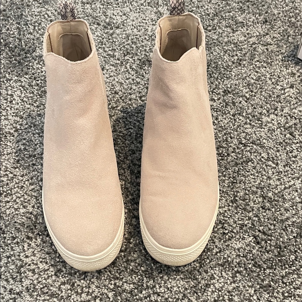 Dolce Vita sneakers
